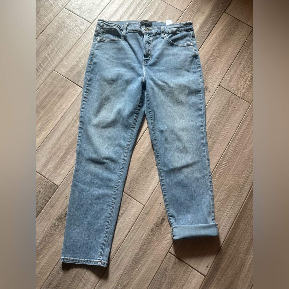 Banana Republic Classic Blue Women's High-Rise Jeans in Slim Fit